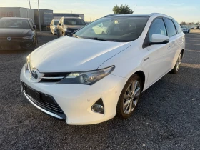 Toyota Auris, снимка 1