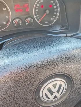 VW Golf 1.6 16VГаз-Бензин, снимка 17