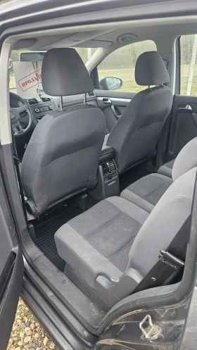 VW Touran 1.6tdi.105ks.6skoposti, снимка 8