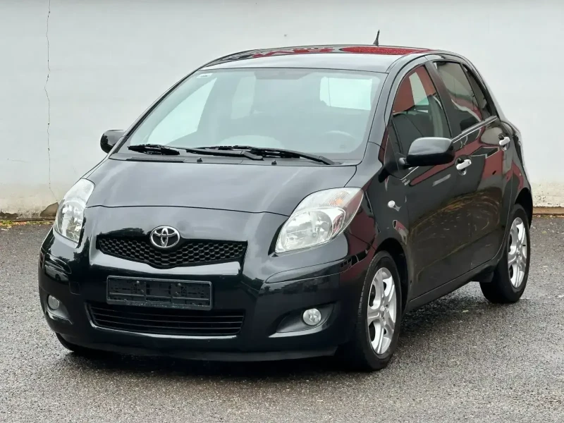 Toyota Yaris  KEYLESS  1, 33-l-Dual-VVT-i Cool, снимка 16 - Автомобили и джипове - 47312619