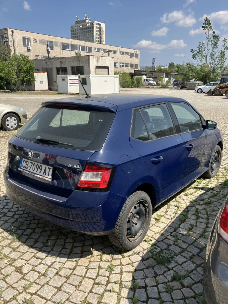 Skoda Fabia, снимка 2 - Автомобили и джипове - 47936990