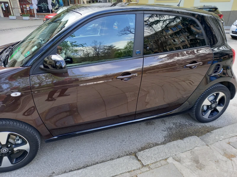 Smart Forfour, снимка 2 - Автомобили и джипове - 48105710