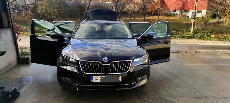 Skoda Superb, снимка 4 - Автомобили и джипове - 48269930