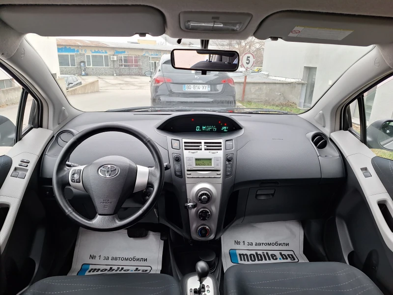 Toyota Yaris 1.4d4d avtomat, снимка 14 - Автомобили и джипове - 49275588