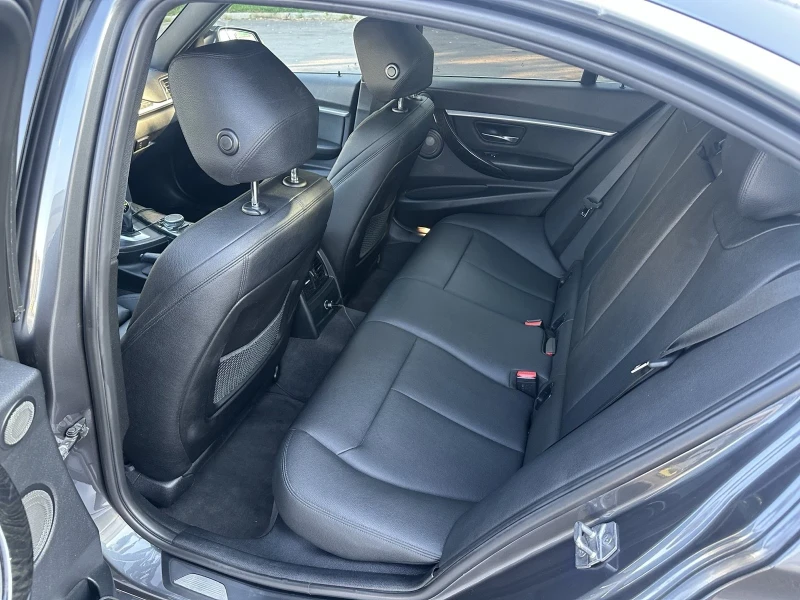 BMW 340 XDRIVE/HARMON KARDON/PANO, снимка 7 - Автомобили и джипове - 52621057