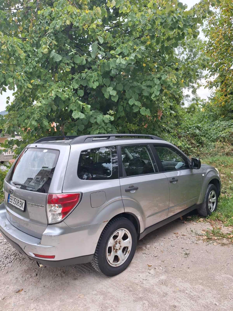 Subaru Forester 2.0 i, снимка 2 - Автомобили и джипове - 51700709