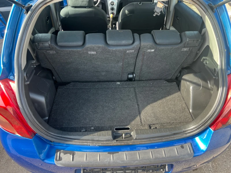 Toyota Yaris 1.4 ДИЗЕЛ, снимка 12 - Автомобили и джипове - 52290359