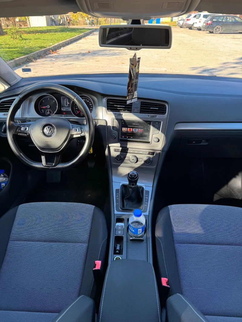 VW Golf 1.6TDI, снимка 8 - Автомобили и джипове - 52544721