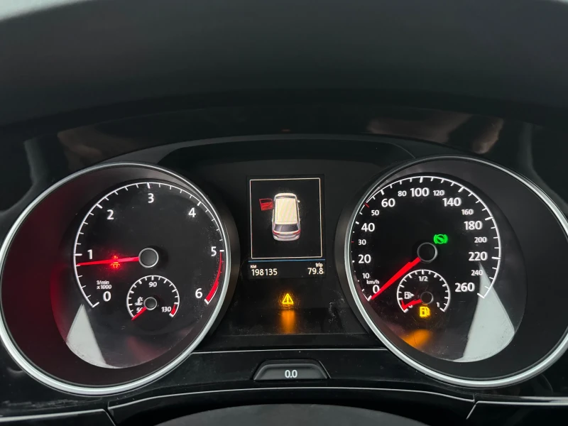 VW Touran 2.0TDI 190к.с., снимка 10 - Автомобили и джипове - 52892604