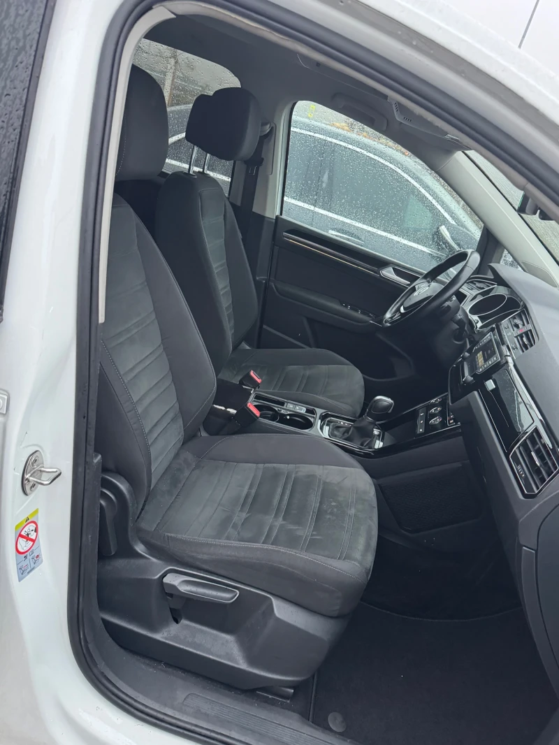 VW Touran 2.0TDI 190к.с., снимка 7 - Автомобили и джипове - 52892604