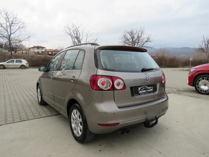 VW Golf Plus * 2.0TDI РЪЧКА ТОП СЪСТОЯНИЕ* , снимка 7 - Автомобили и джипове - 53106468