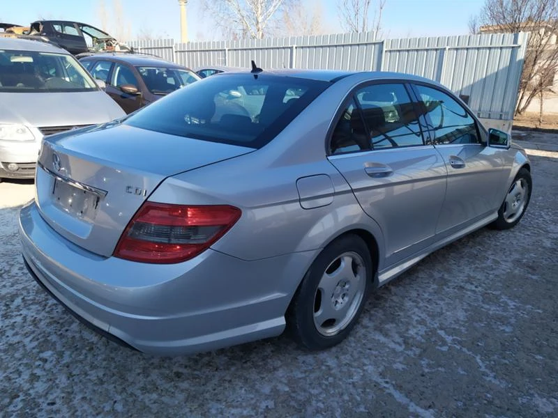 Mercedes-Benz C 200 2,2 дизел Sport, снимка 4 - Автомобили и джипове - 35327348