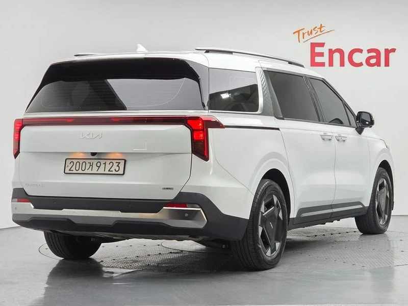 Kia Carnival HEV 9seater Nobless| 230к.с., снимка 2 - Автомобили и джипове - 56269067
