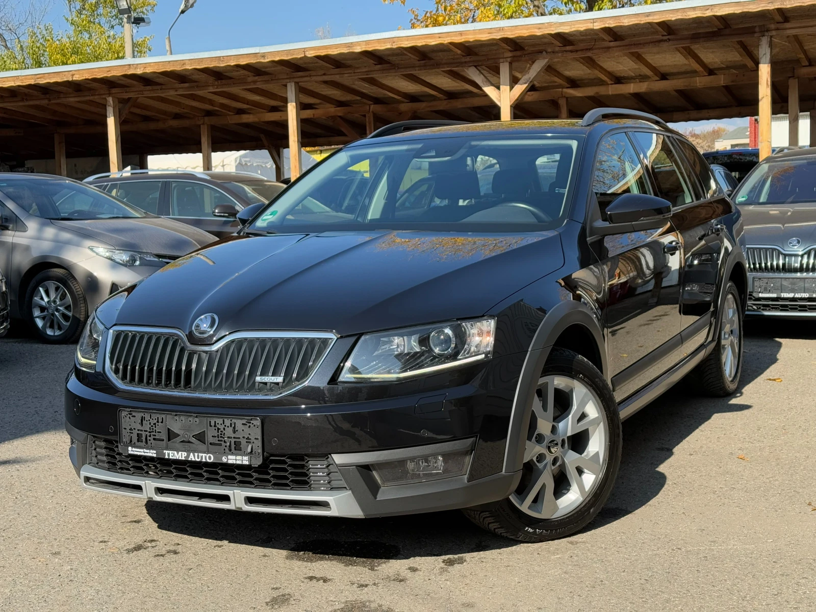 Skoda Octavia SCOUT* 184кс* 4x4* СЕРВИЗНА КНИЖКА С ПЪЛНА ИСТОРИ - [1] 