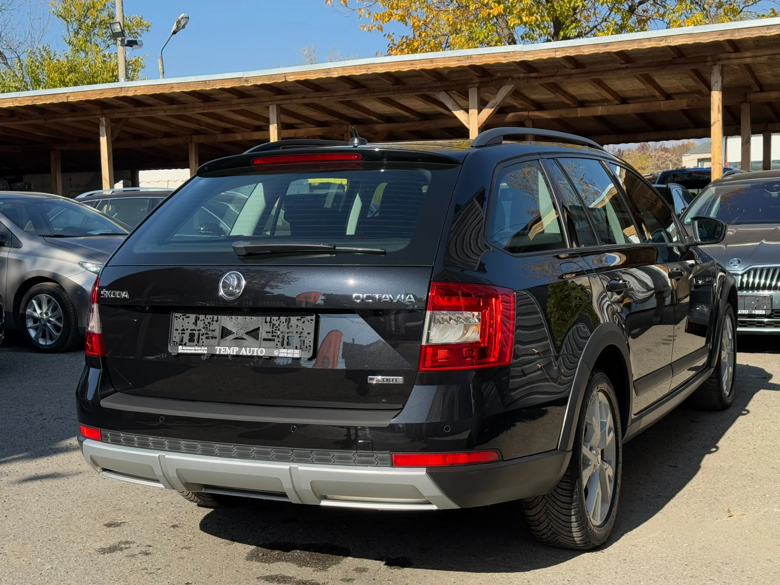 Skoda Octavia SCOUT* 184кс* 4x4* СЕРВИЗНА КНИЖКА С ПЪЛНА ИСТОРИ - изображение 5