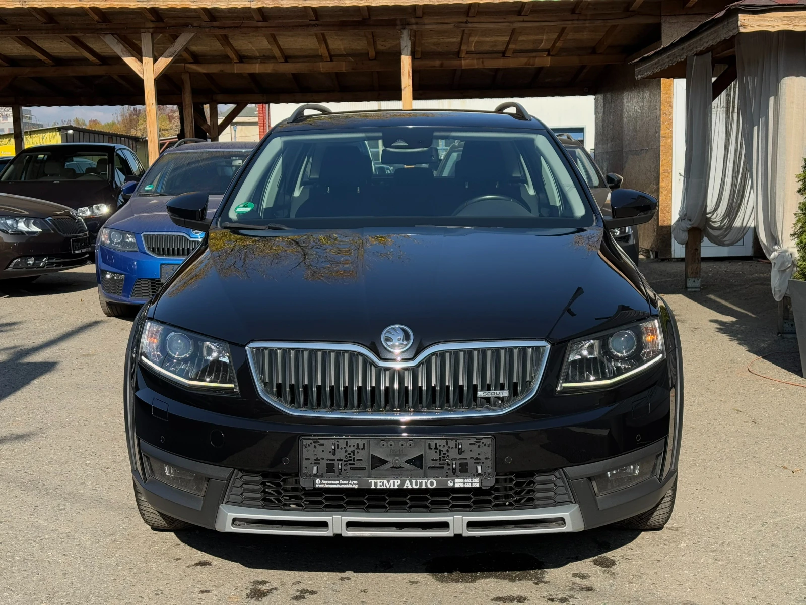 Skoda Octavia SCOUT* 184кс* 4x4* СЕРВИЗНА КНИЖКА С ПЪЛНА ИСТОРИ - изображение 2