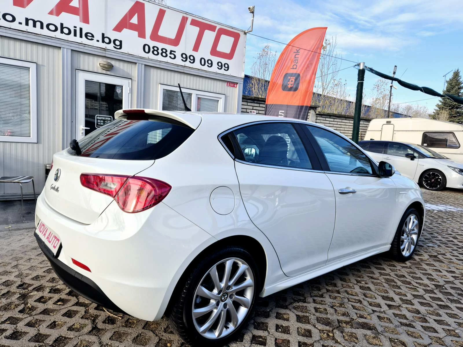 Alfa Romeo Giulietta 1.6D-EXECUTIVE - изображение 4