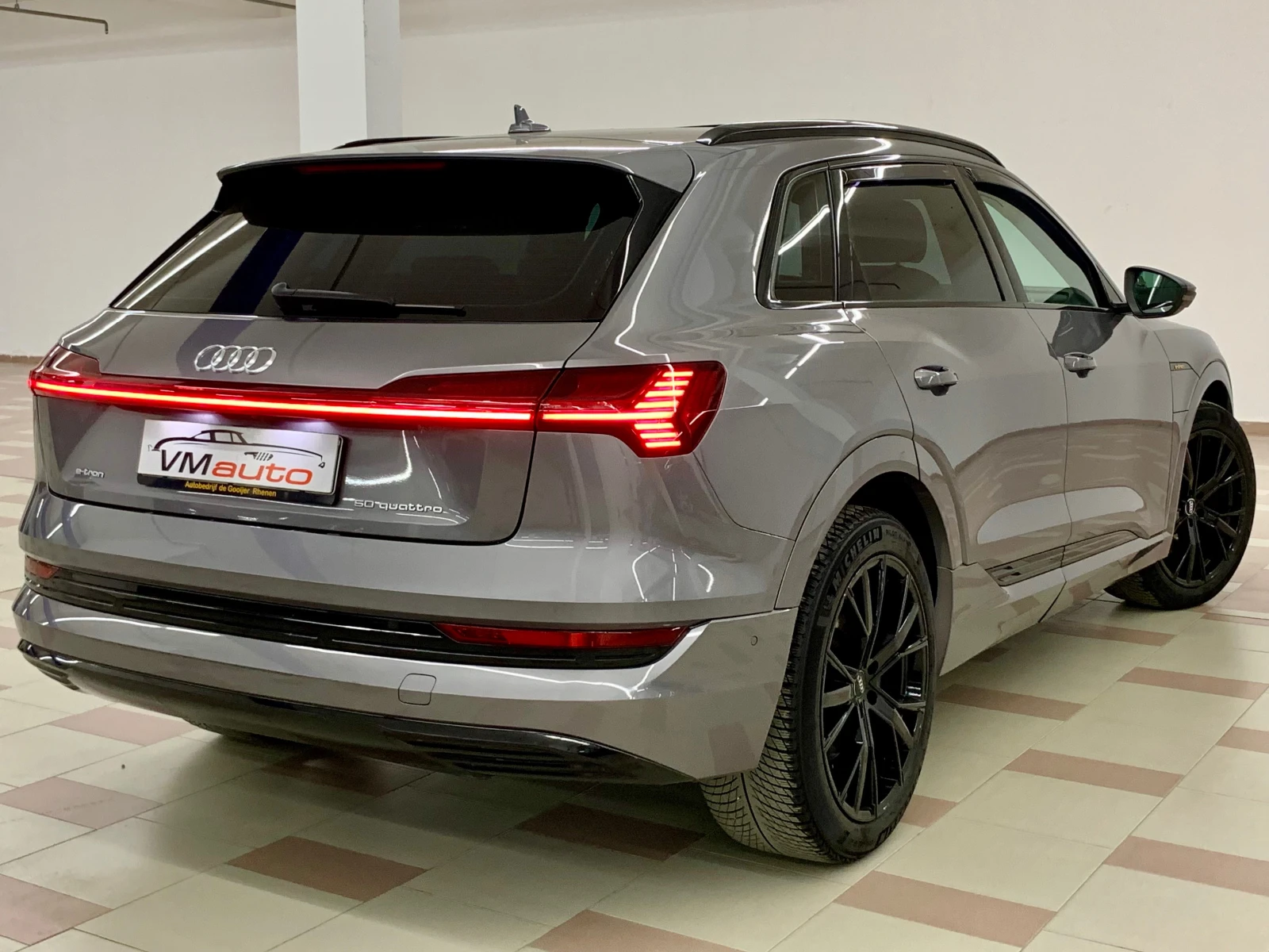 Audi E-Tron 50 Quattro S-line #PANORAMA#PODGREV#MEMORY#DIS#CAM - изображение 2