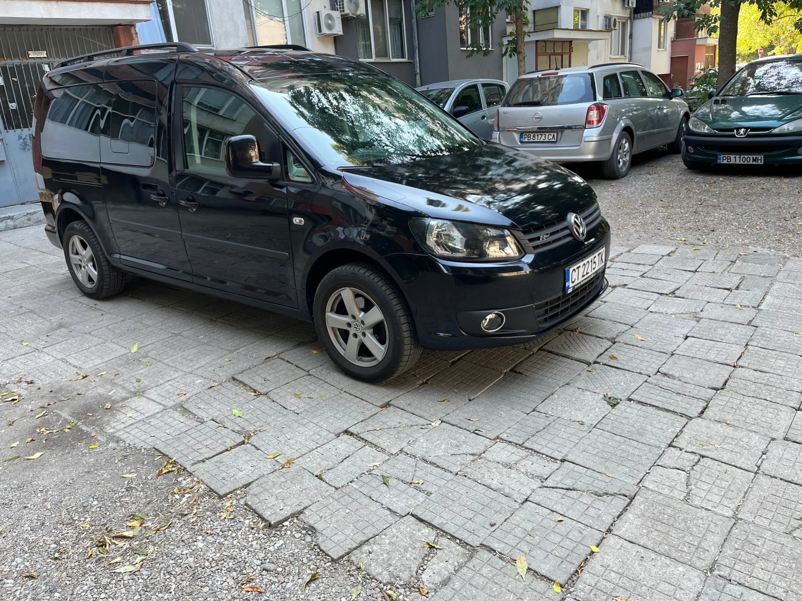 VW Caddy 1.6 bifuel Maxi фабрична газ 7 места | Mobile.bg — изображение 11