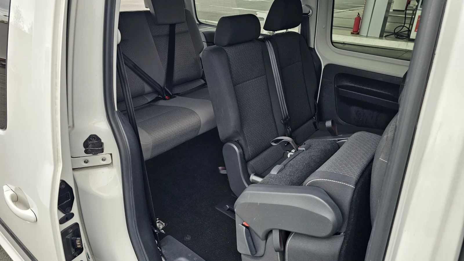 VW Caddy XXL - 7 места БЕНЗИН-МЕТАН | Mobile.bg — изображение 13