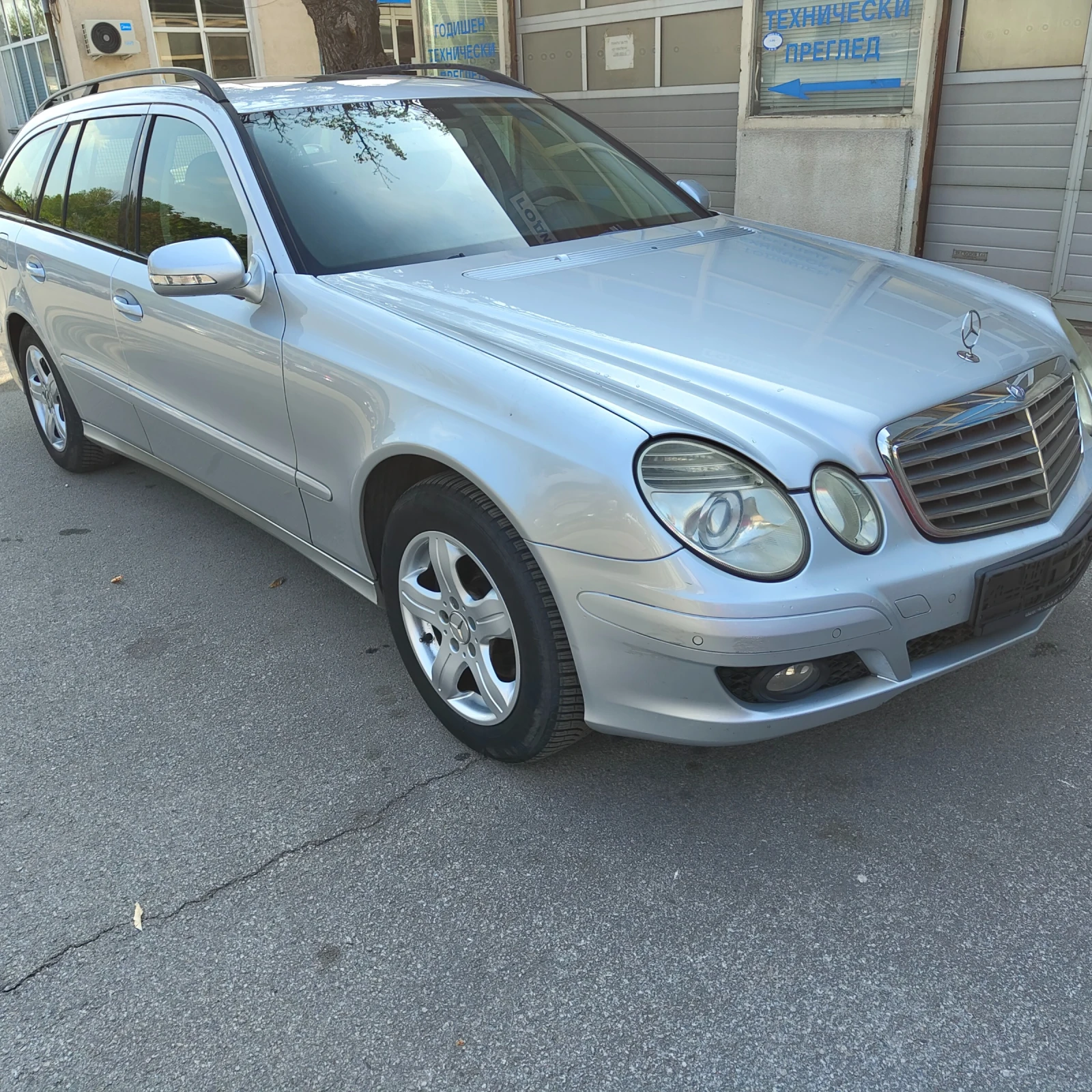 Mercedes-Benz E 200 | Mobile.bg � ����������� 17