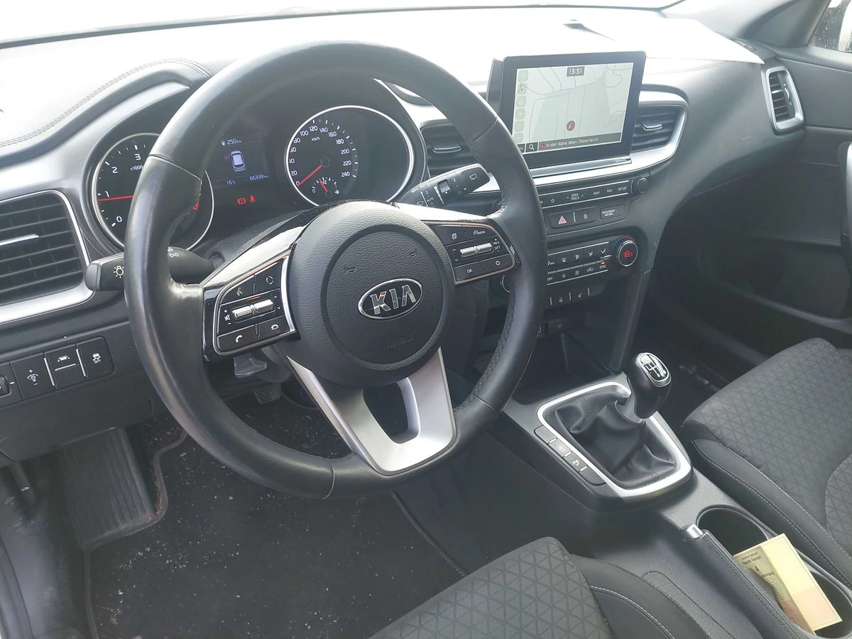 Kia Ceed * 1.6 CRDi Silber* *  | Mobile.bg   13