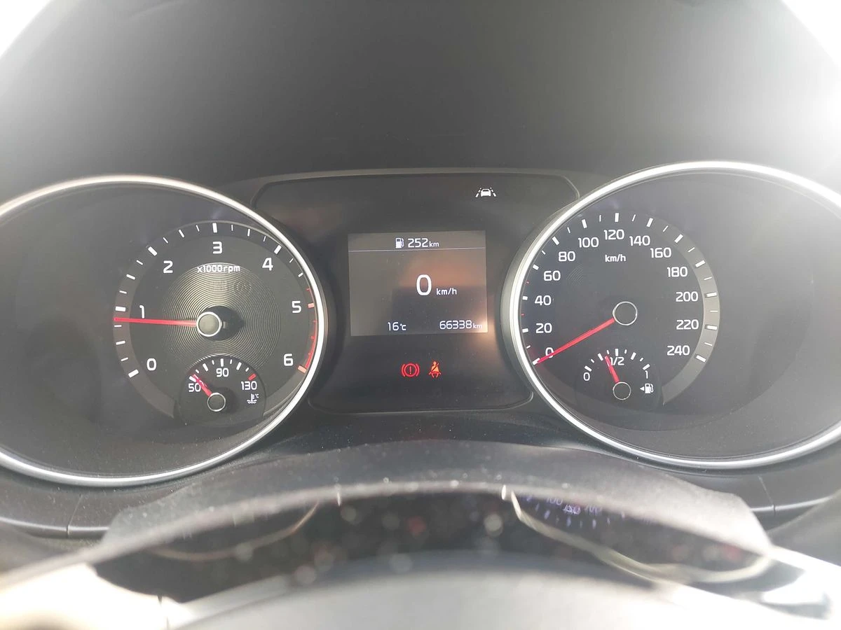 Kia Ceed * 1.6 CRDi Silber* *  | Mobile.bg   14