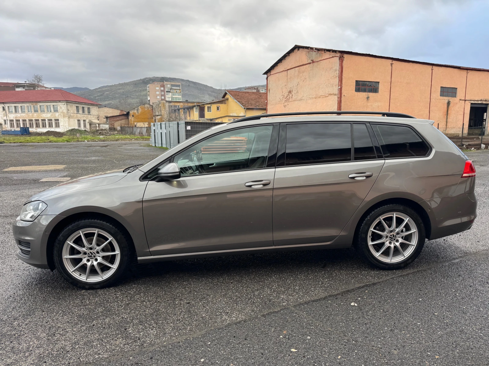 VW Golf 1.6TDI - изображение 5