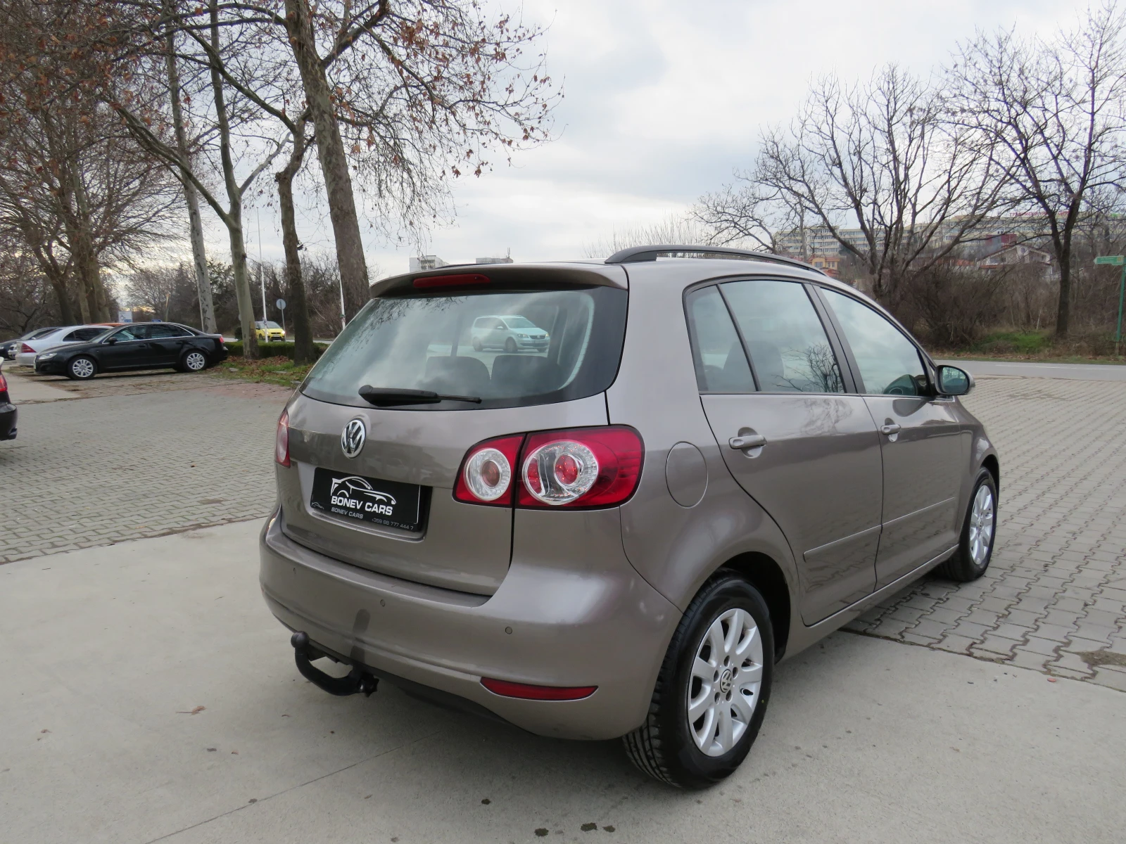 VW Golf Plus * 2.0TDI РЪЧКА ТОП СЪСТОЯНИЕ*  - изображение 5