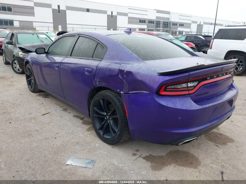 Dodge Charger 3.6l Sxt Plus Rwd - изображение 3
