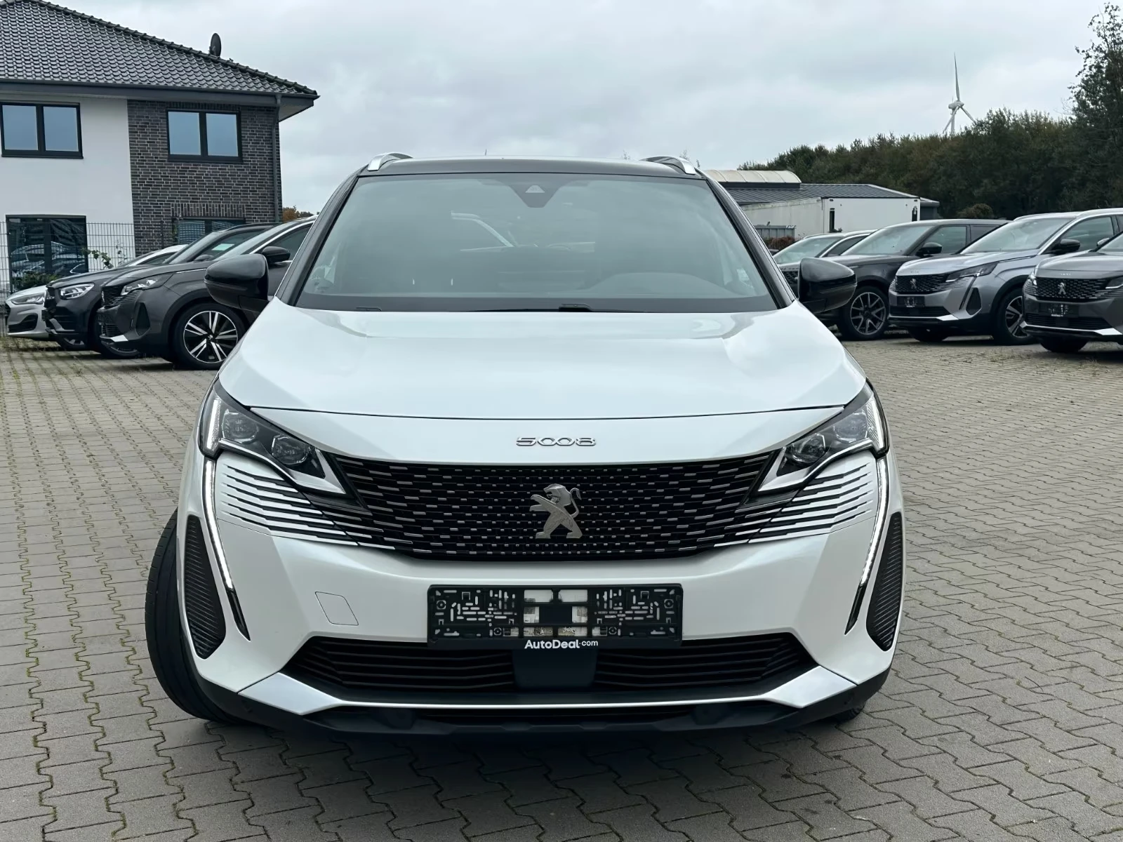 Peugeot 5008 GT Line 1.6   - изображение 4