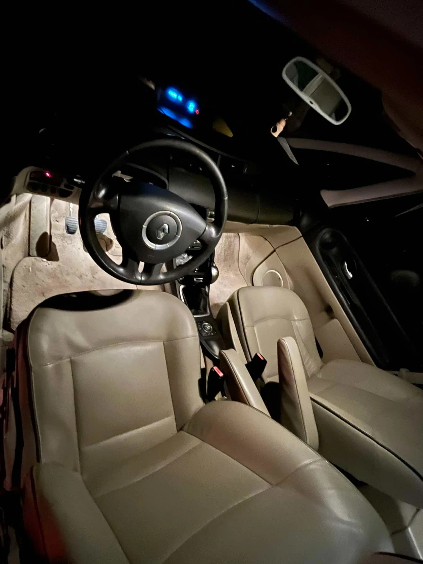 Renault Espace 2.0 DCI - изображение 9