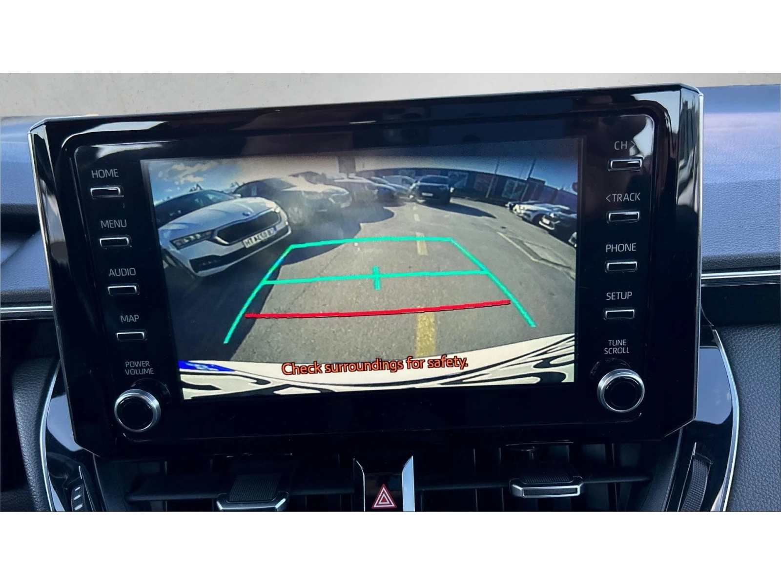 Toyota Corolla 1. 8 HSD Executive, ������� ������ �� 222   | Mobile.bg � ����������� 16