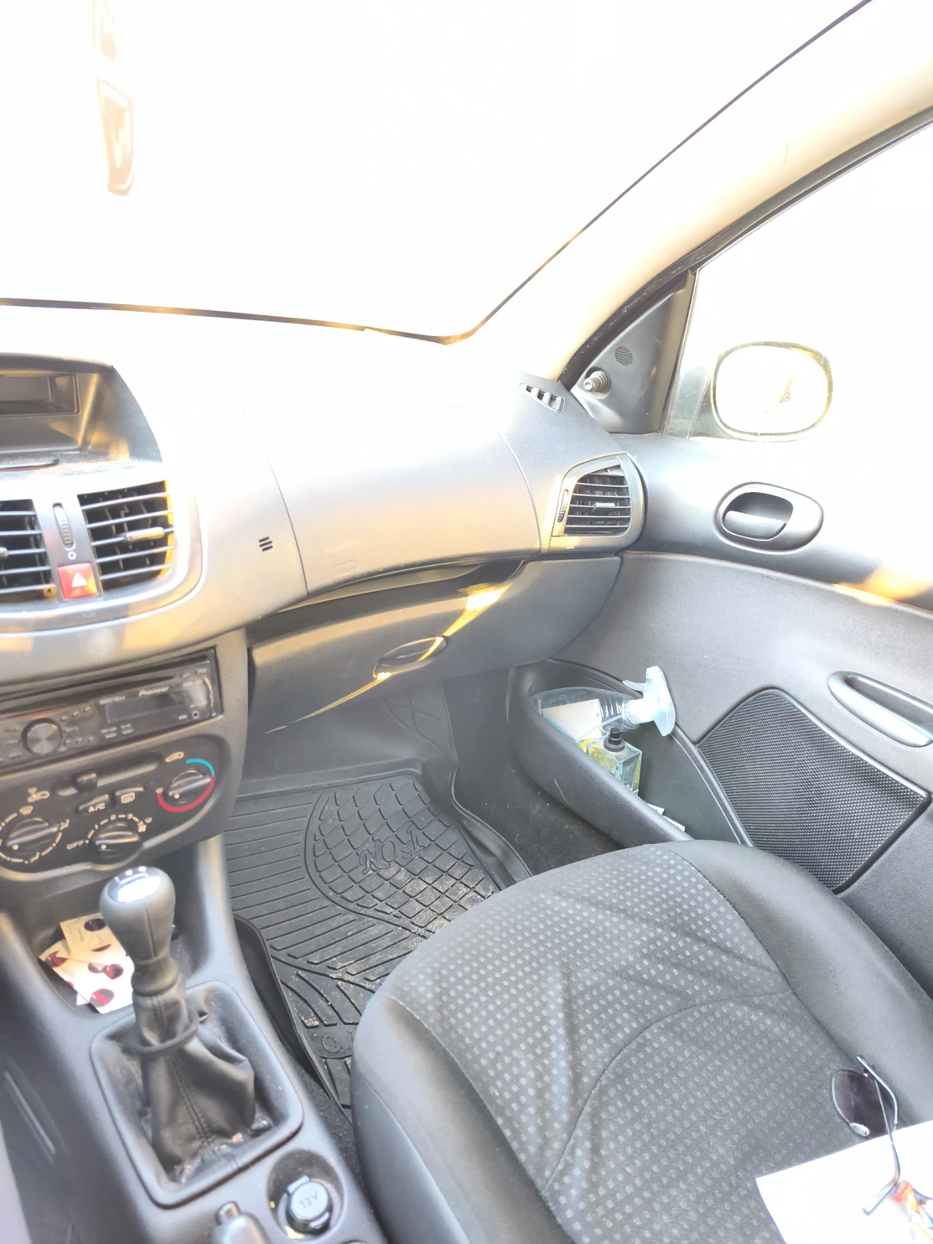 Peugeot 206, снимка 7 - Автомобили и джипове - 53801697