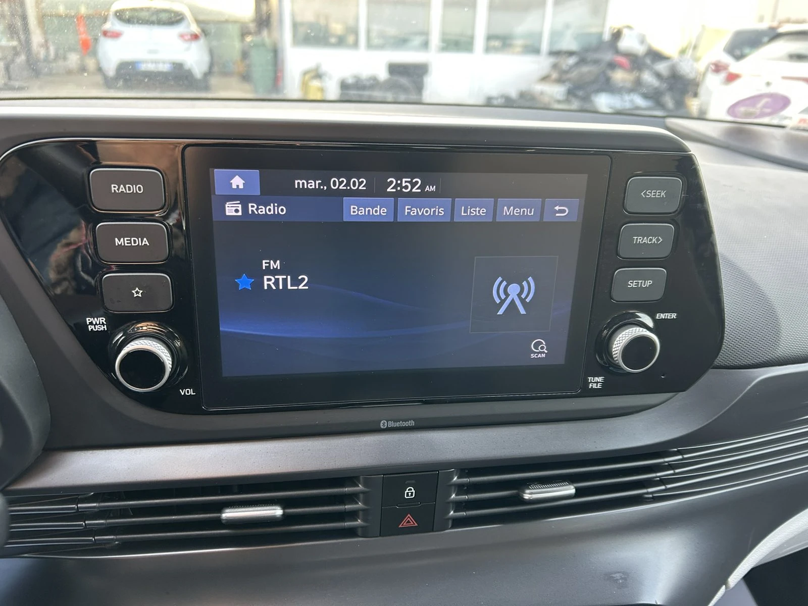 Hyundai I20 HYBRID | Mobile.bg � ����������� 12