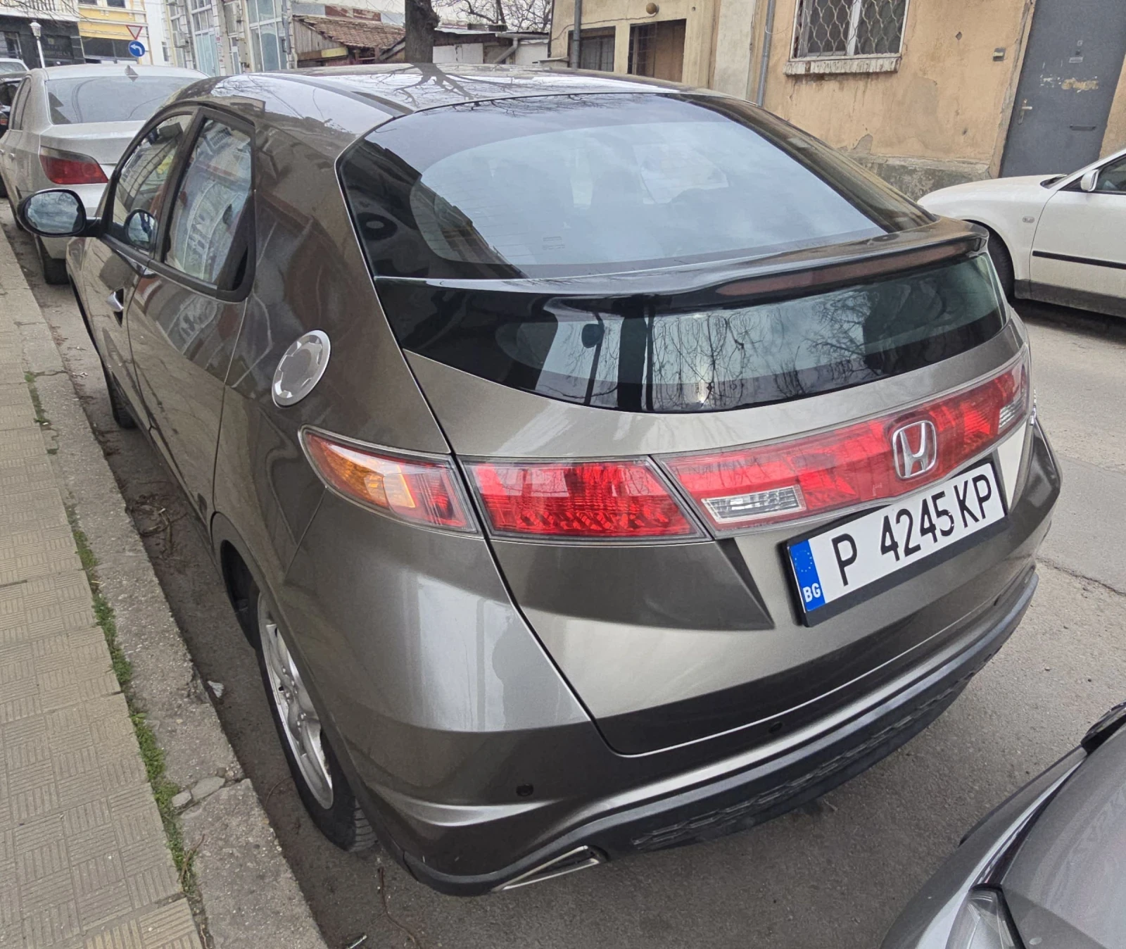 Honda Civic 1.8 140кс. , снимка 4 - Автомобили и джипове - 53917393