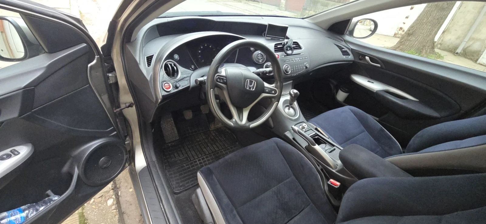Honda Civic 1.8 140кс. , снимка 7 - Автомобили и джипове - 53917393
