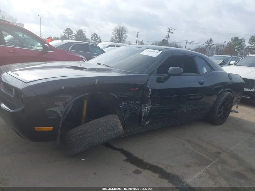Dodge Challenger R/T С РЕГИСТРАЦИЯ & АВТО КРЕДИТ , снимка 8 - Автомобили и джипове - 54032568