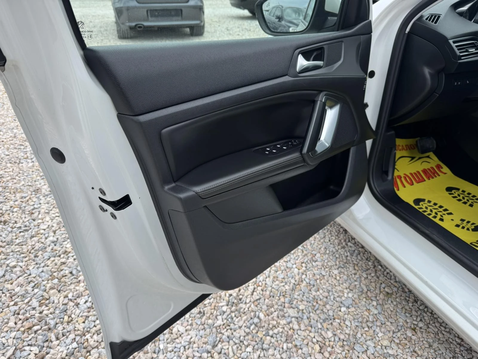 Peugeot 308 2.0BlueHDI | Mobile.bg � ����������� 12