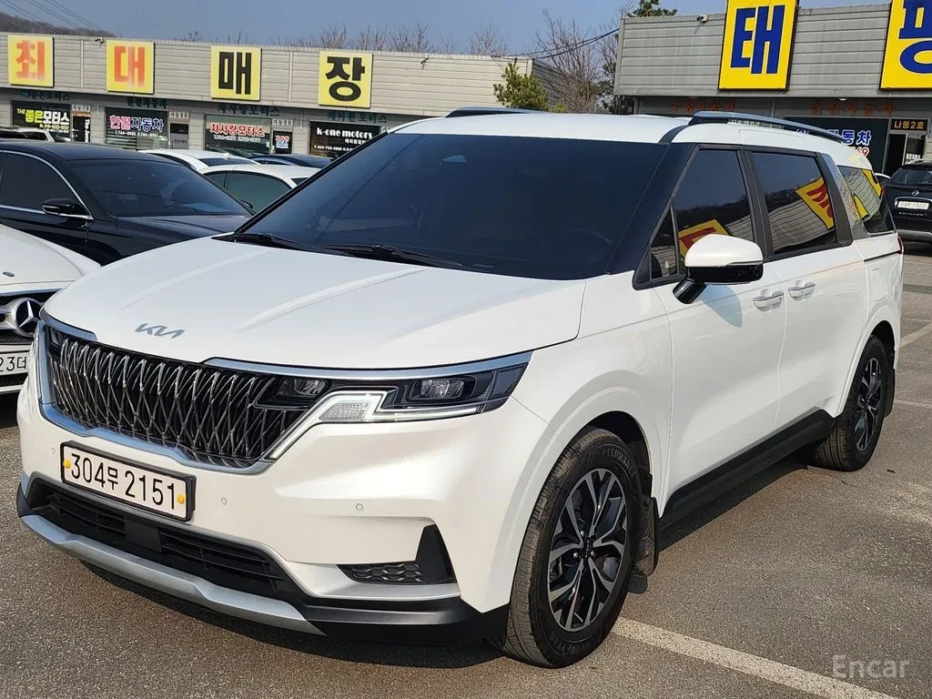 Kia Carnival LPG, снимка 3 - Автомобили и джипове - 54712675