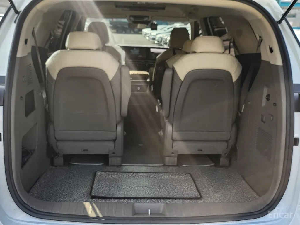 Kia Carnival LPG, снимка 13 - Автомобили и джипове - 54712675