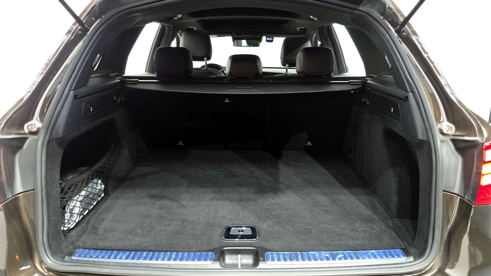 Mercedes-Benz CLC 220 GLC220 d 4MATIC Premium | HUD | MEMORY | PANORAMA, снимка 15 - Автомобили и джипове - 54766607