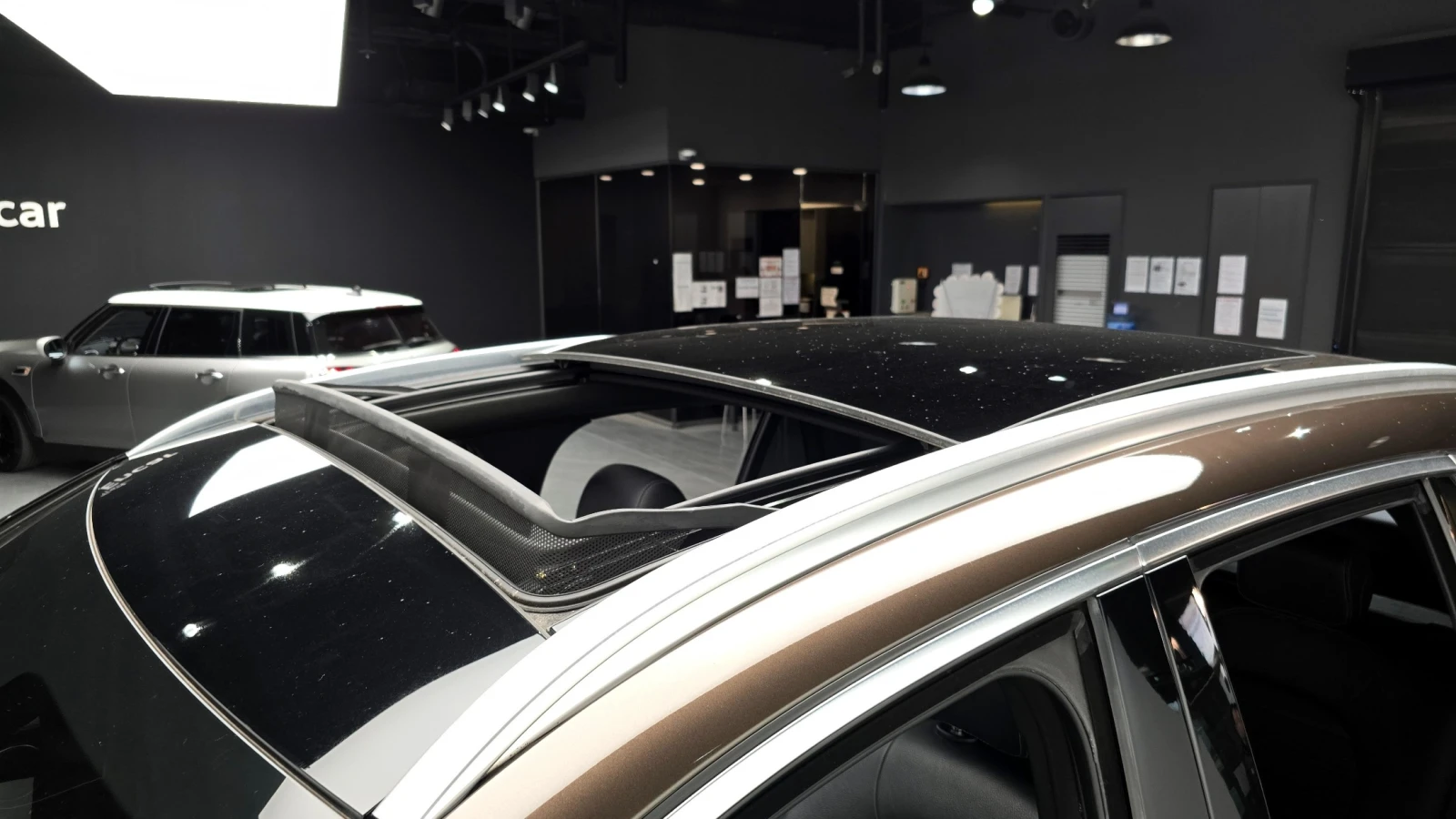 Mercedes-Benz CLC 220 GLC220 d 4MATIC Premium | HUD | MEMORY | PANORAMA, снимка 16 - Автомобили и джипове - 54766607