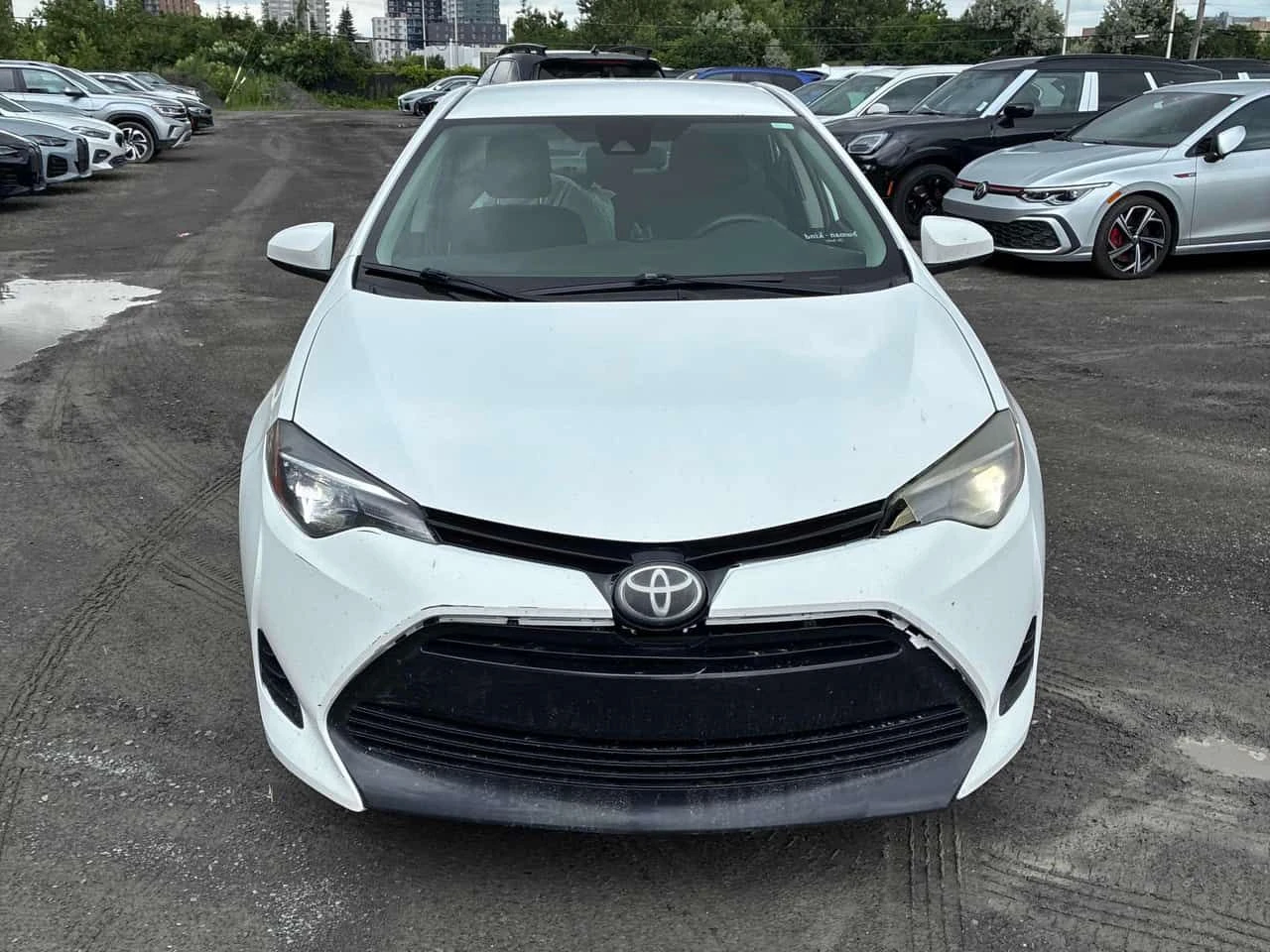 Toyota Corolla * 4dr Sdn * АВТОКРЕДИТ БЕЗ ПЪРВОНАЧАЛНА ВНОСКА* , снимка 6 - Автомобили и джипове - 55070312