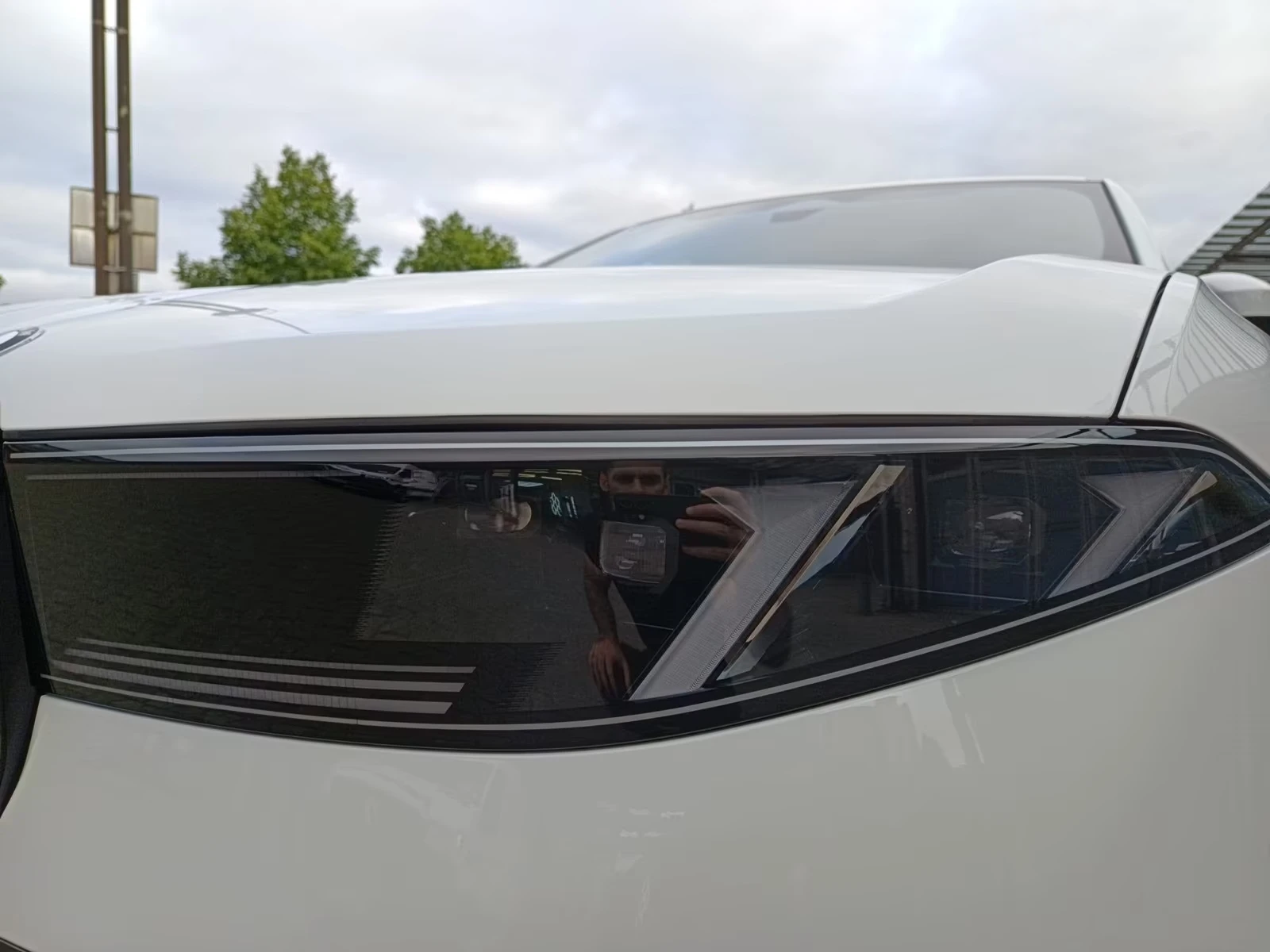 BMW iX3 40 / M SPORT / ICONIC GLOW / HUD / , снимка 6 - Автомобили и джипове - 55471874