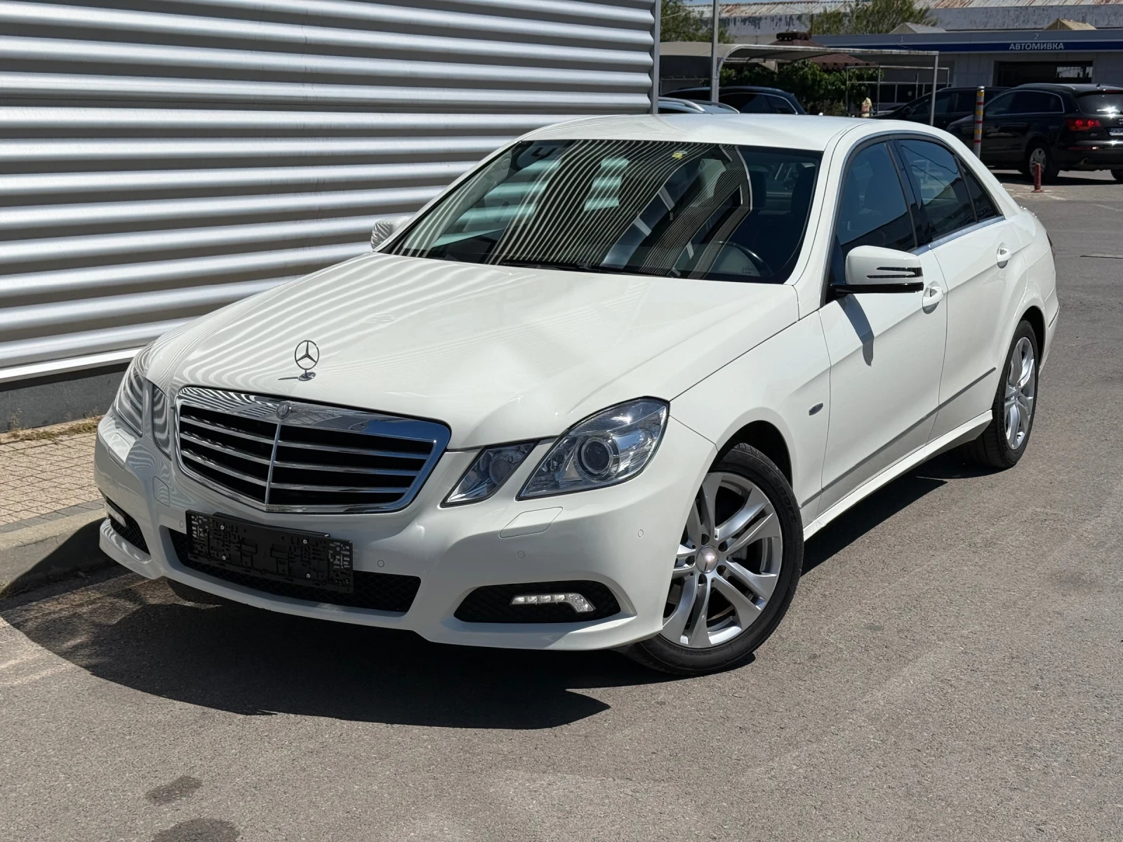 Mercedes-Benz E 220 Avangarde+ BlueMotion+ Кожа-Плат+ 7Gtronic