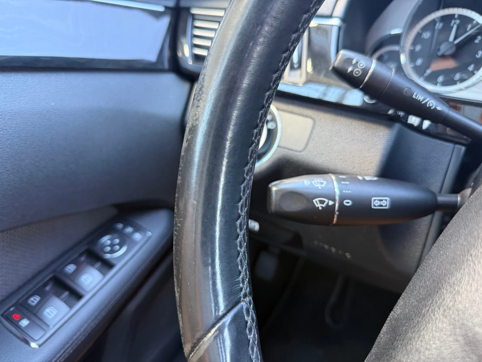 Mercedes-Benz E 220 Avangarde+ BlueMotion+ Кожа-Плат+ 7Gtronic, снимка 13 - Автомобили и джипове - 55707813