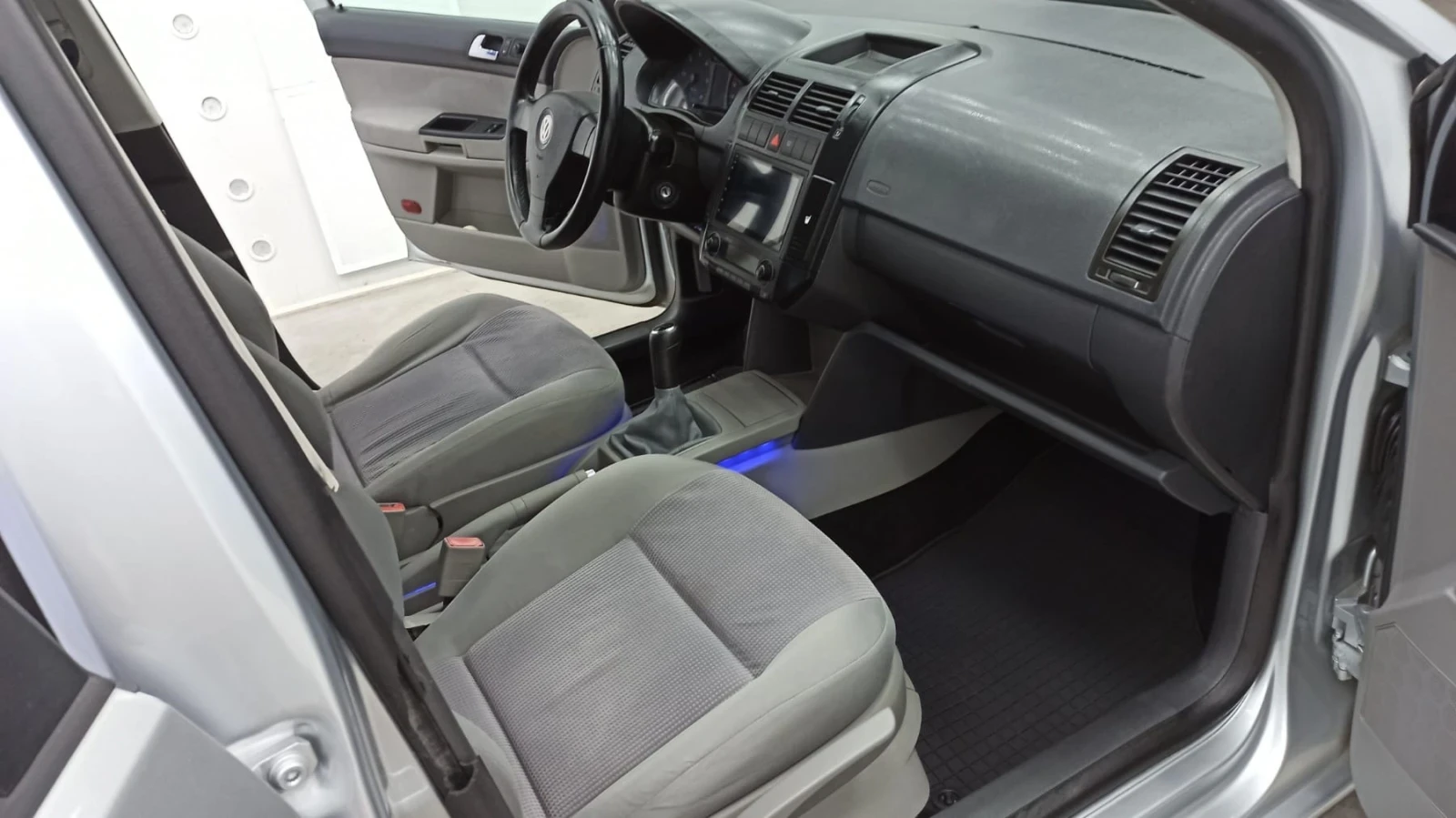 VW Polo 1.4tdi, снимка 7 - Автомобили и джипове - 55710009