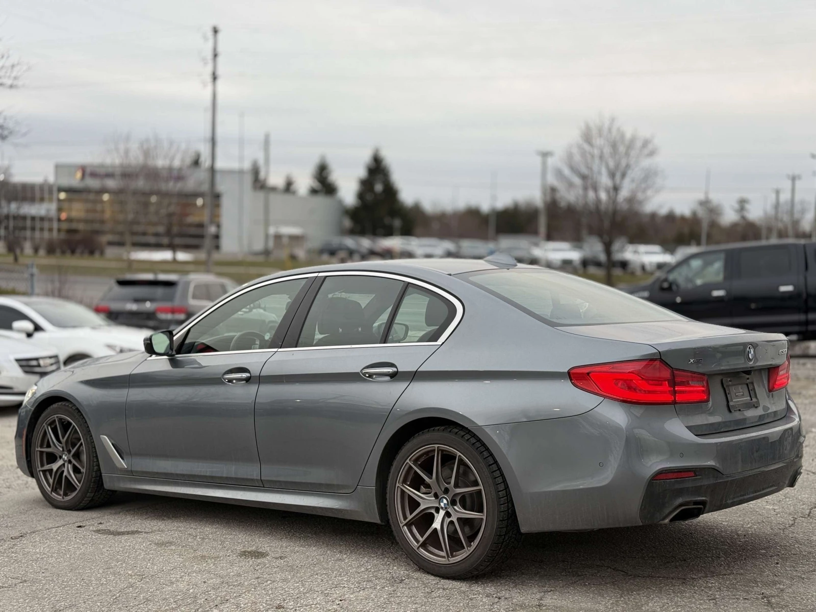 BMW 530 * 530i 530i xDrive * CARFAX * ЦЕНА ДО БГ, снимка 3 - Автомобили и джипове - 55930178