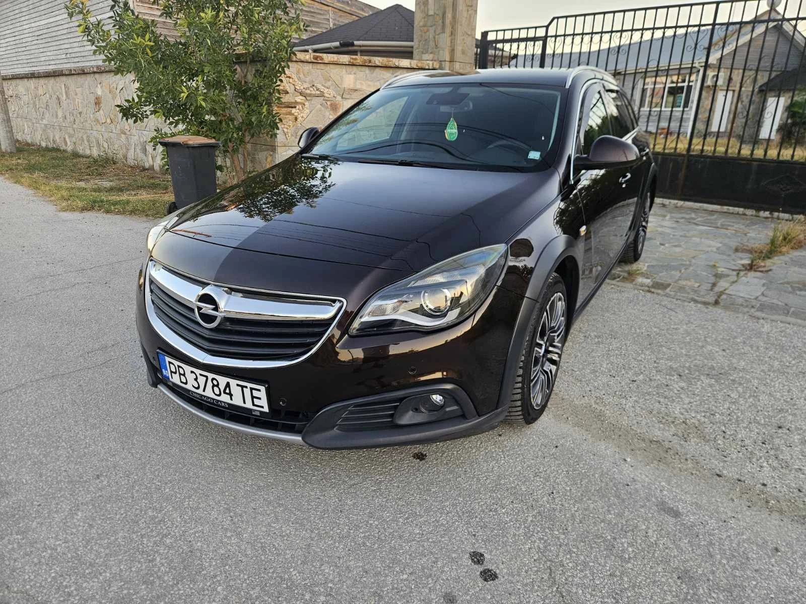 Opel Insignia 2.0TDI SPORT, снимка 2 - Автомобили и джипове - 56623511